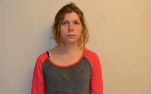 La joven que le arrancó el corazón a su mamá y los ojos a su hermana de 11 años “porque eran brujas”