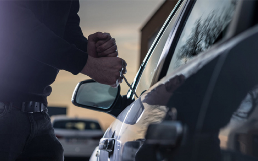 A un mes de terminar las clases, le robaron la mochila a una niña de primer grado
