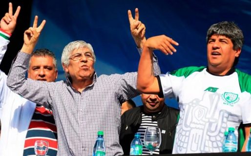 Otro cachetazo para los Moyano: Descendió Camioneros