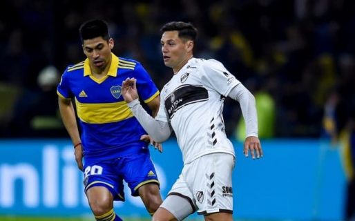 Mauro Zárate se va de Platense: festejó el título de Boca en redes y horas después le rescindieron el contrato