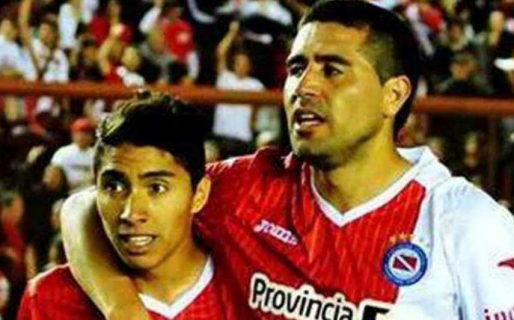 Surgió de la CAI, estuvo preso por participar de un homicidio y podría volver al fútbol de primera