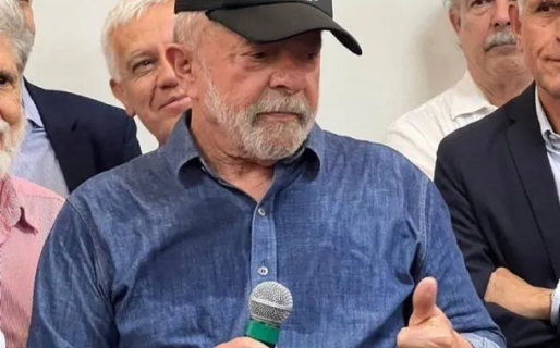 «CFK 2023»: la curiosa gorra que Lula da Silva usó candidateando a Cristina