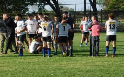 Murio jugador de 42 años en la última jugada de su partido despedida