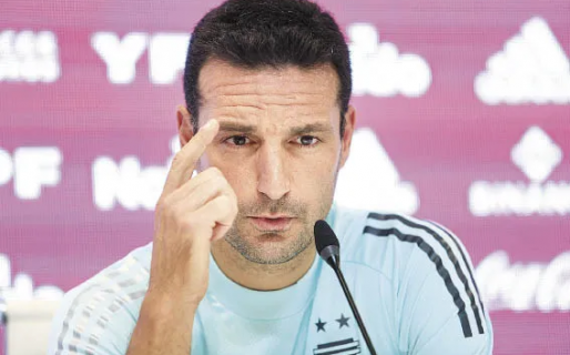 Scaloni definirá hoy la lista previa de convocados para el Mundial