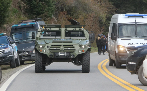 Las fuerzas federales permanecerán en las tierras recuperadas para evitar que los mapuches intenten retomar el control