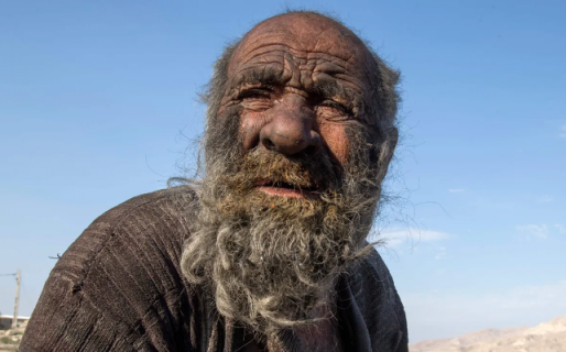 El hombre “más sucio del mundo” murió a los 94 años, poco después de bañarse