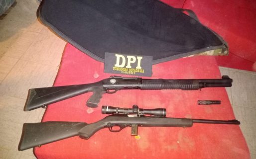 Encontraron una carabina y una escopeta en un allanamiento en Cerro Solo