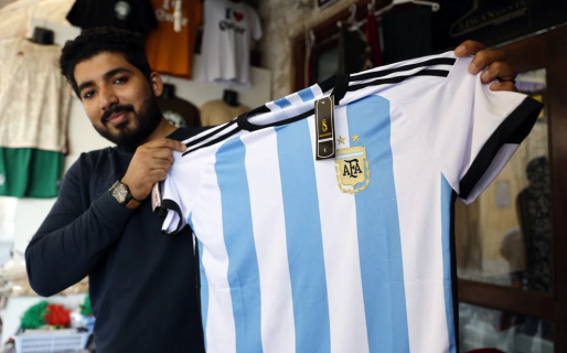 Cuánto cuesta llegar a Qatar sobre la hora del debut de la Selección