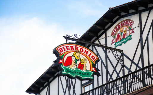 Un millonario ejecutado, su esposa y el amante en la mira y un triple crimen sumergido en el misterio