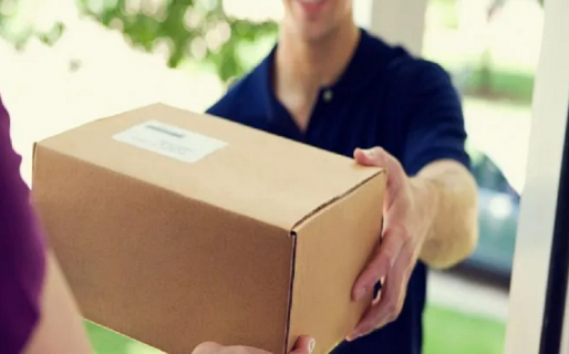 Compras en el exterior: evalúan aumentar a USD 15.000 anual el cupo para ingresar mercadería a través de correos privados