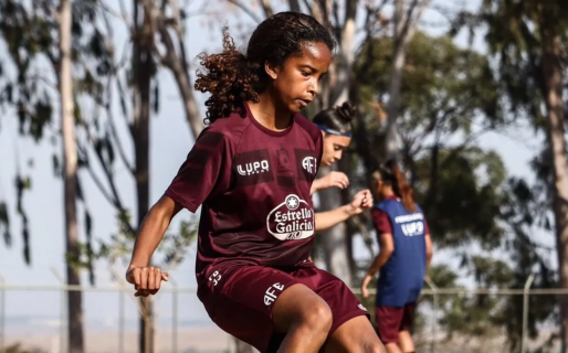 Una futbolista de 15 años murió tras descompensarse en medio de un entrenamiento