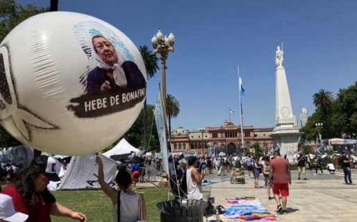 Homenajearon a Hebe de Bonafini en Plaza de Mayo en la tradicional ronda de los jueves