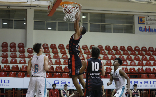 Gimnasia perdió con el puntero de la Liga de Desarrollo y cerró su gira por Córdoba