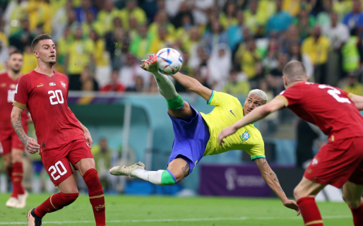 Con un Richarlison en modo bestia, Brasil debutó con una victoria frente a Serbia