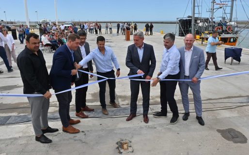 Arcioni inauguró la obra de ampliación del Puerto de Rawson que brindará un 30% más de operatividad al muelle