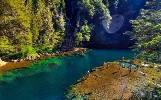 Vacaciones 2023: Piletones del Río Manso, un paraíso escondido en la Patagonia