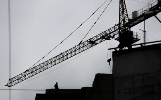 La desocupación bajó a niveles mínimos en tres décadas, pero avanza la precarización del empleo