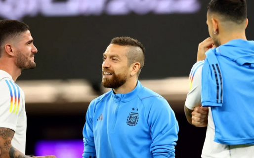 Argentina va por el pase a los cuartos de final del Mundial