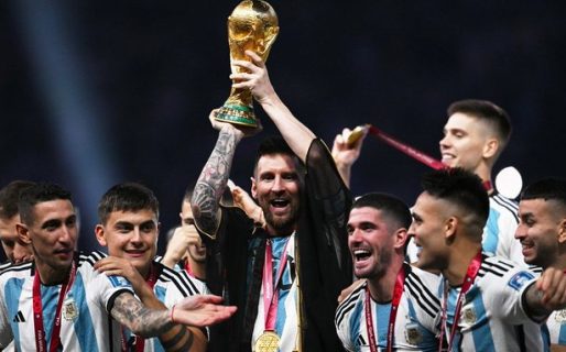 Mundial de Qatar 2022: ofrecen una fortuna por la túnica que usó Lionel Messi en la premiación