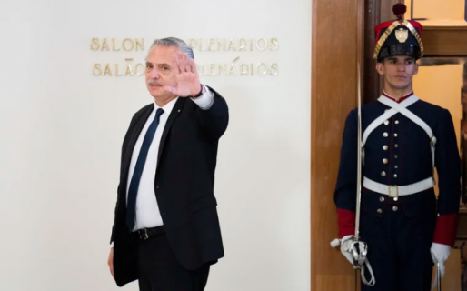 El Gobierno mantuvo la expectativa hasta último momento, pero no pudo lograr una foto con la selección argentina