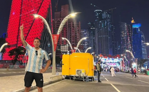 Un comodorense pide colaboración para seguir en Qatar alentando a la Selección