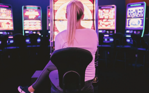 Una mujer apostó menos de 200 pesos en el casino y ganó más de 46 millones