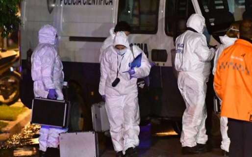 Estremecedor: una mujer usaba como mesa de luz el cadáver de su hija