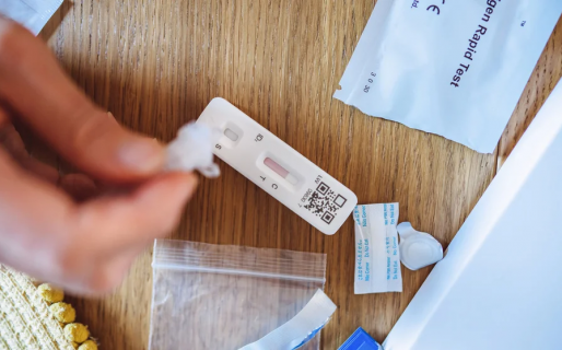 Faltan autotests COVID en las farmacias por la fuerte suba de casos de coronavirus