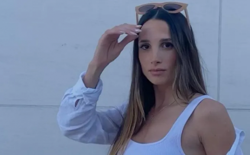 Su novio exfutbolista le regaló un pasaje para la final del Mundial, hizo un video viral, pero no puede viajar