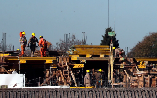La industria y la construcción cayeron en octubre y se encienden las alarmas