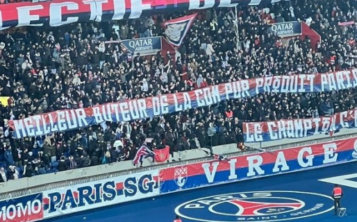La hinchada más b… del mundo: ultras del PSG le dedicaron una bandera a Mbappe con palo para Messi