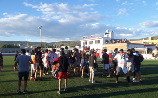 Huracán y Petroquímica pasaron a la final del torneo local