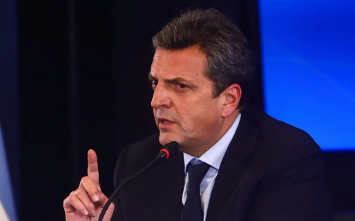 El Gobierno pasó a planta permanente a 799 empleados estatales pese a que dijeron que frenarían ingresos