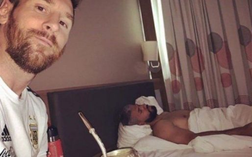 El Kun Agüero se quedó en la concentración y dormirá en «la pieza» con Lionel Messi
