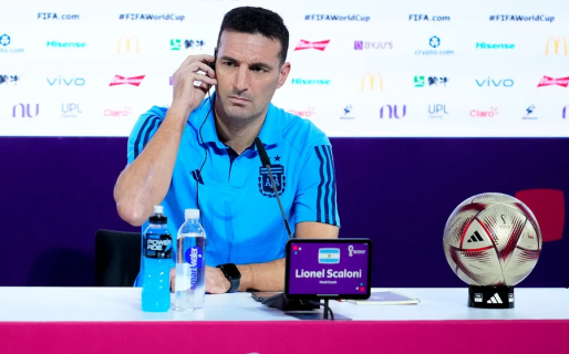 Scaloni le respondió a las críticas: «Nosotros sabemos perder y sabemos ganar»
