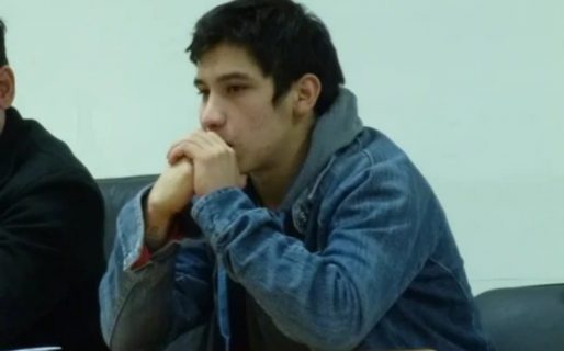 Un preso fue al hospital, golpeó a su custodio y escapó