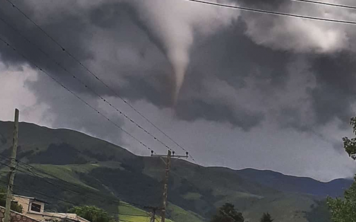 Un tornado puso en vilo a una localidad argentina