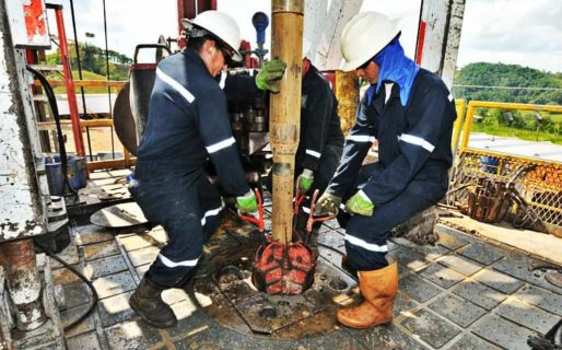 Empresas de servicios denuncian que YPF reconoce solo parte de la suba de sus costos y se financia demorándoles los pagos