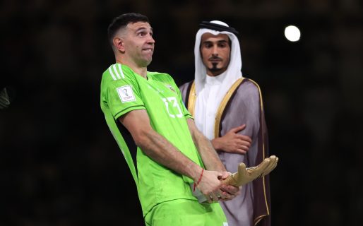 Se viene la regla «anti ‘Dibu'»: la FIFA haría un cambio para evitar distracciones en los penales