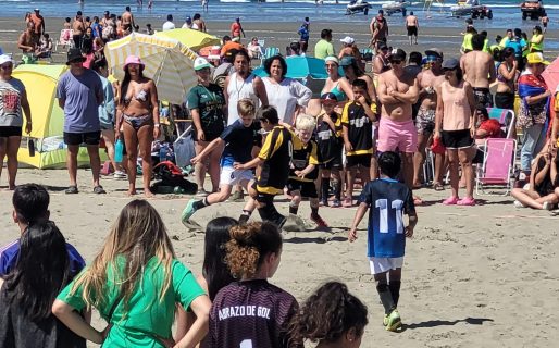 Se realizó la XIV edición del torneo de fútbol playero 2023 