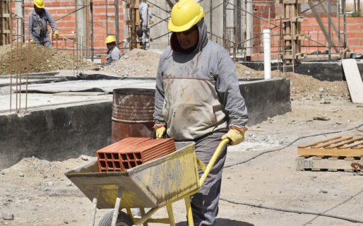 Avanza la construcción de la Escuela N° 7717 en Comodoro