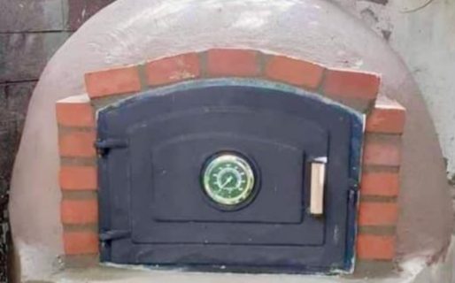 Padece una enfermedad y sortea un horno de barro para costear los gastos médicos