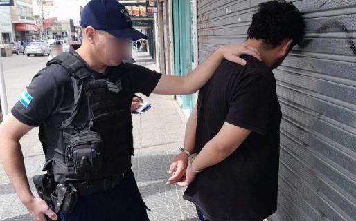 Se hizo pasar por empleado de un supermercado y estafó a una mujer por 130 mil pesos