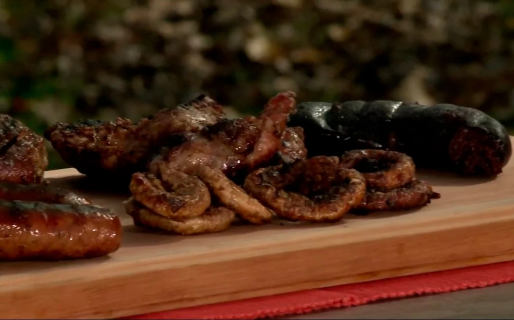 Se juntaron a comer un asado y murieron: tenían shigella y salmonella en el sistema