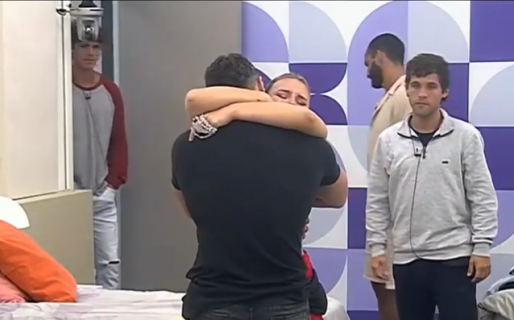 Visiblemente afectada, Coti Romero fue la décima participante eliminada de Gran Hermano