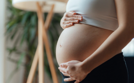 Una mujer afirma haber quedado embarazada sin tener relaciones