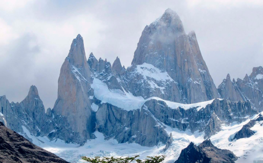 Declararon muertos a los dos montañistas españoles arrasados por una avalancha