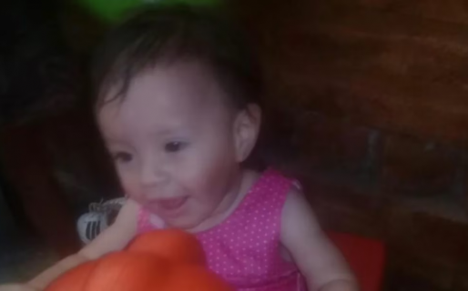 Llevó a su hija muerta al hospital y dijo que se había caído de la cama: había sido asesinada