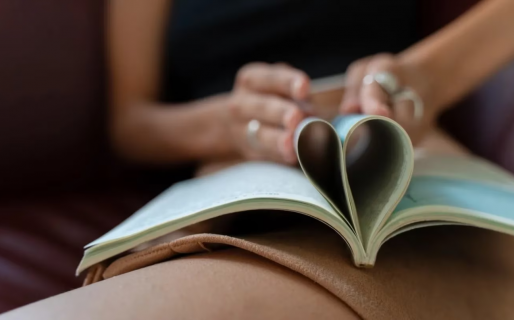 Una escritora se “suicidó” hace tres años y reapareció: había fingido su muerte