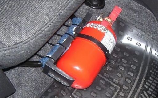 Matafuegos en el auto: 4 tips que debes saber antes de salir a la ruta